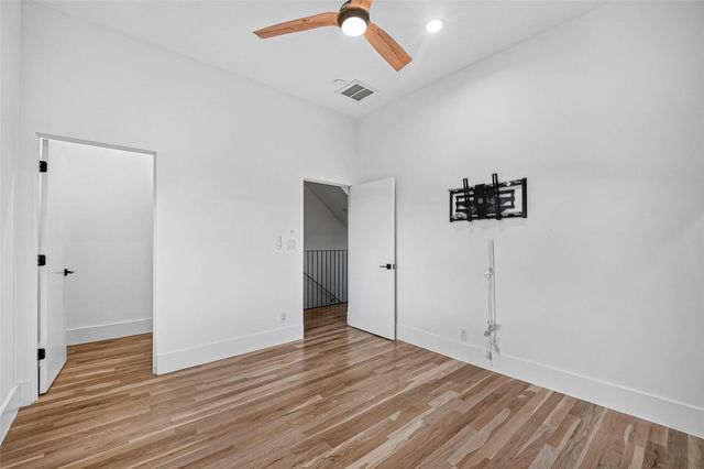 807 Memorial Heights Drive, Houston, TX 77007