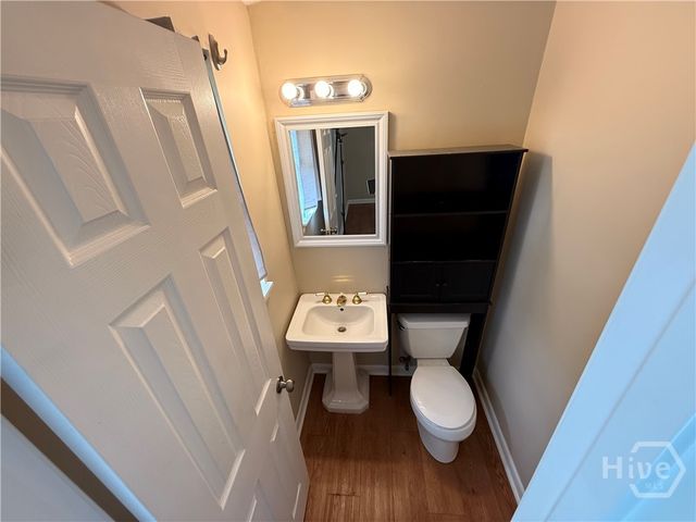 421 Barnhill Drive, Savannah, GA 31406