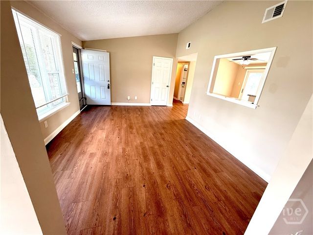 421 Barnhill Drive, Savannah, GA 31406