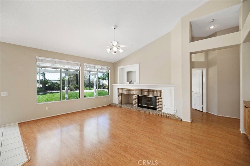 Image 13 of property listing at 32176 Corte Florecita, Temecula, CA 92592