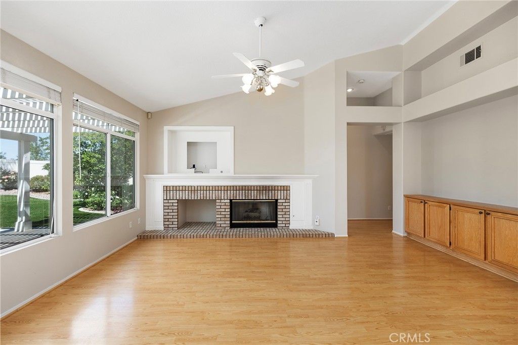 Image 14 of property listing at 32176 Corte Florecita, Temecula, CA 92592