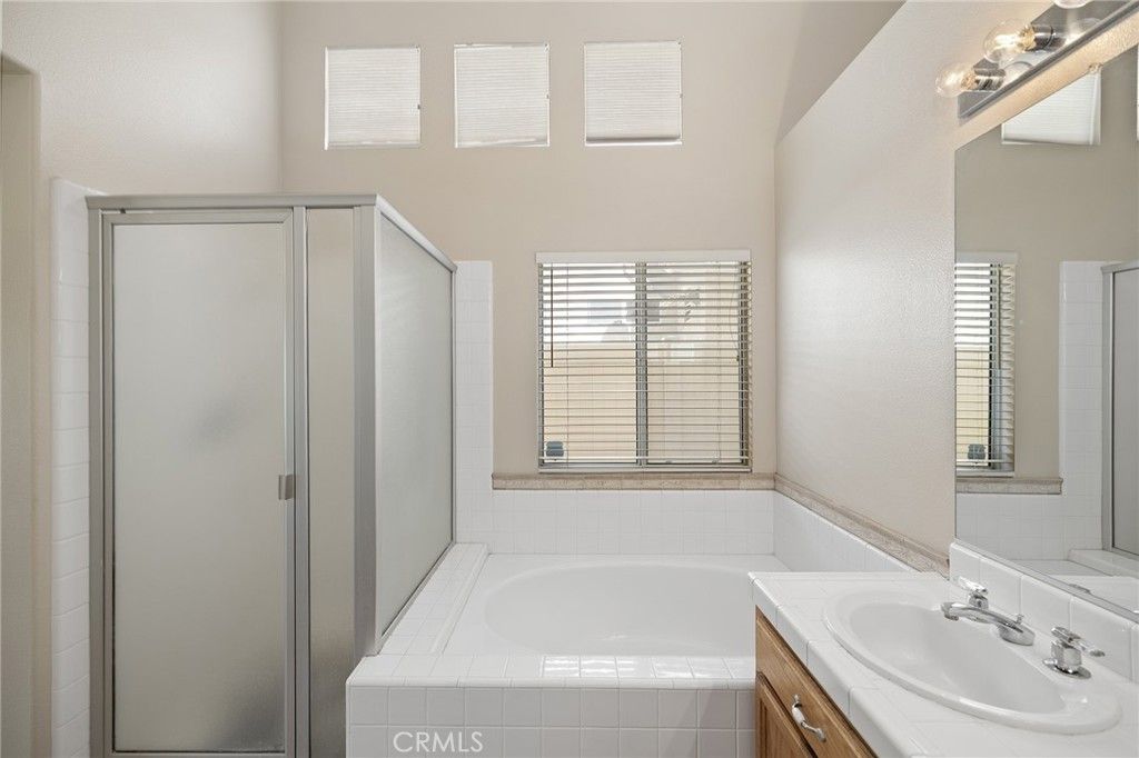 Image 28 of property listing at 32176 Corte Florecita, Temecula, CA 92592