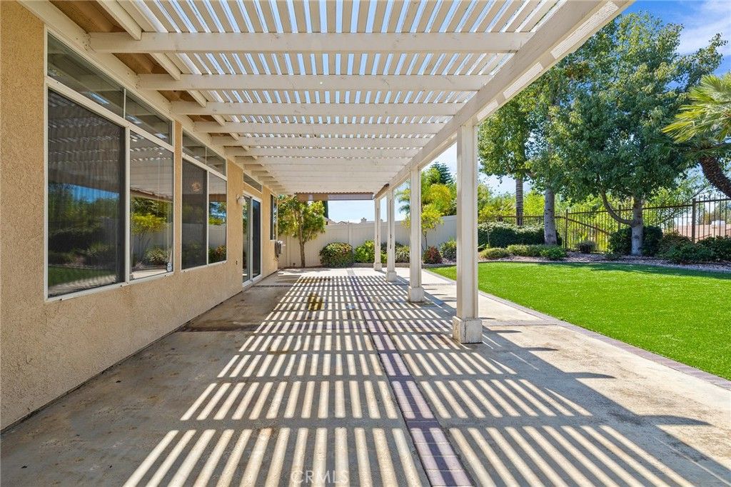 Image 39 of property listing at 32176 Corte Florecita, Temecula, CA 92592