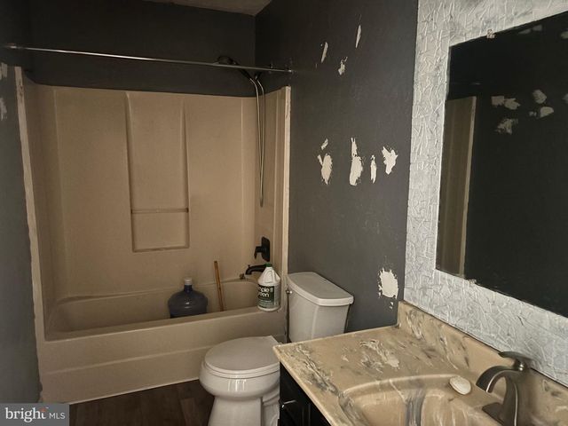 710 NEW AVE, Front Royal, VA 22630
