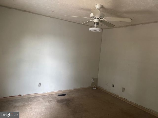 710 NEW AVE, Front Royal, VA 22630