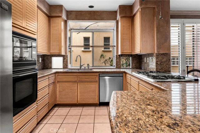 609 21st, Huntington Beach, CA 92648