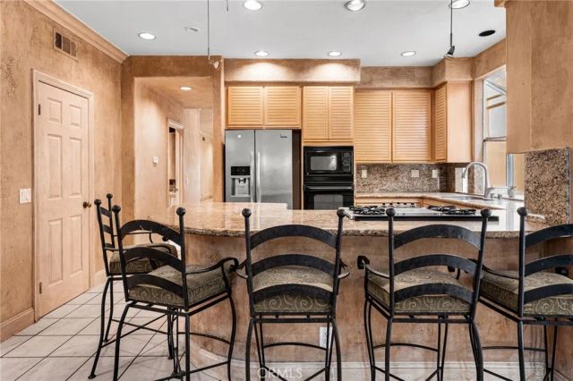 609 21st, Huntington Beach, CA 92648