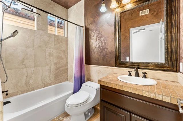 609 21st, Huntington Beach, CA 92648