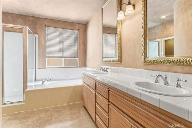 609 21st, Huntington Beach, CA 92648