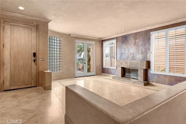 609 21st, Huntington Beach, CA 92648
