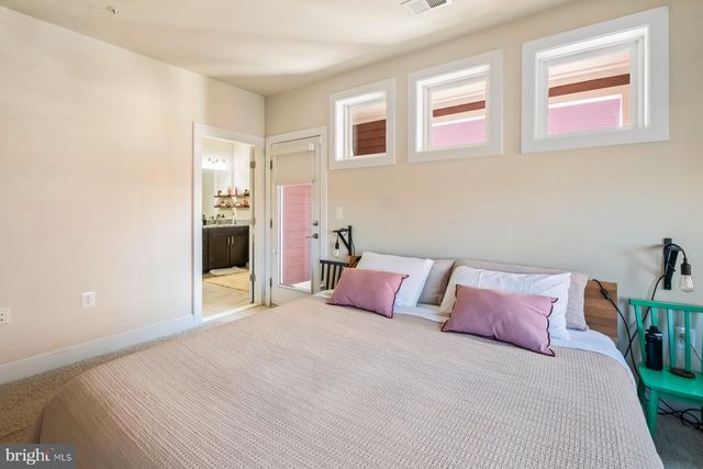 2214 POTOMAC AVE, Alexandria, VA 22301