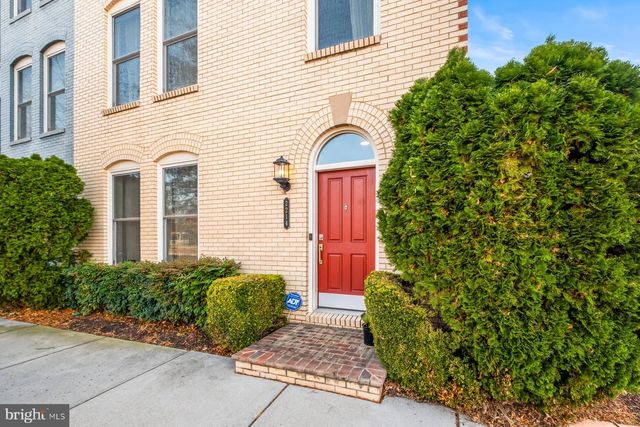 2214 POTOMAC AVE, Alexandria, VA 22301