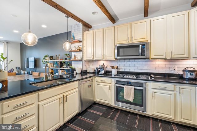 2214 POTOMAC AVE, Alexandria, VA 22301