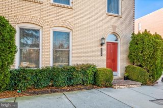 2214 POTOMAC AVE, Alexandria, VA 22301