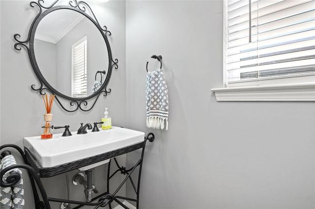 5705 Shain Street, Mobile, AL 36609