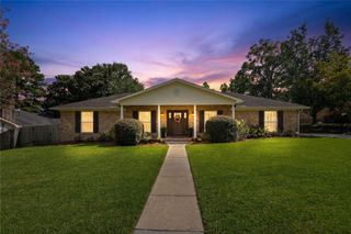 5705 Shain Street, Mobile, AL 36609