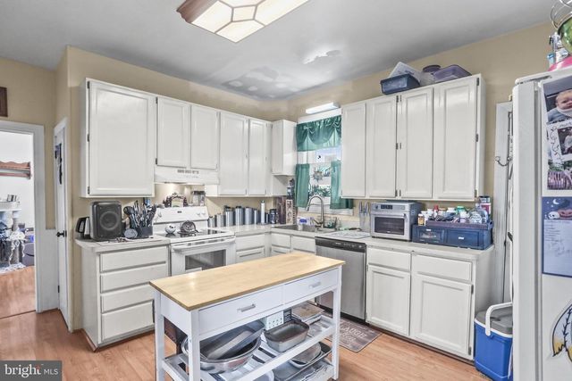 68 BOLLINGER RD, Littlestown, PA 17340