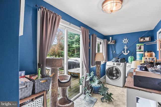 68 BOLLINGER RD, Littlestown, PA 17340