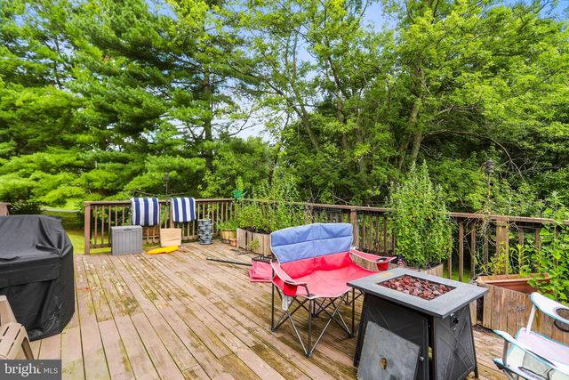 68 BOLLINGER RD, Littlestown, PA 17340