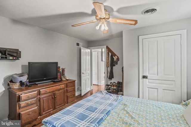 68 BOLLINGER RD, Littlestown, PA 17340