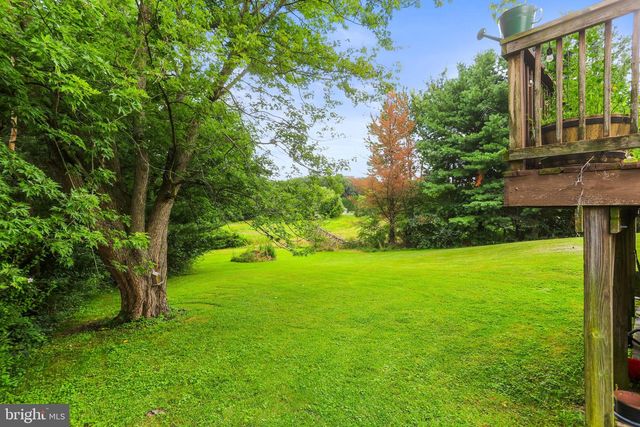 68 BOLLINGER RD, Littlestown, PA 17340