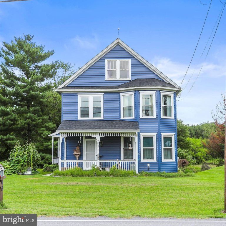 68 BOLLINGER RD, Littlestown, PA 17340