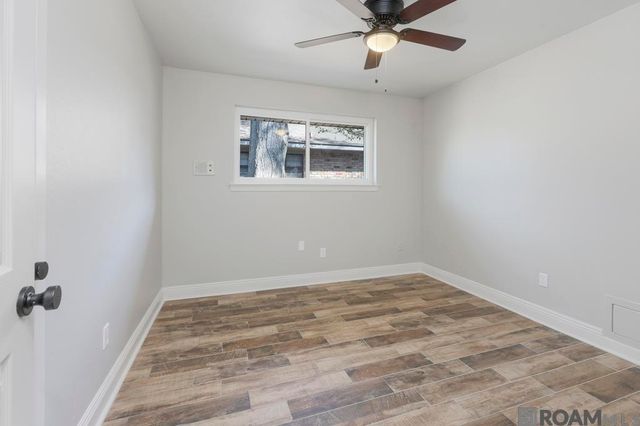 1046 Colonial Dr, Baton Rouge, LA 70806