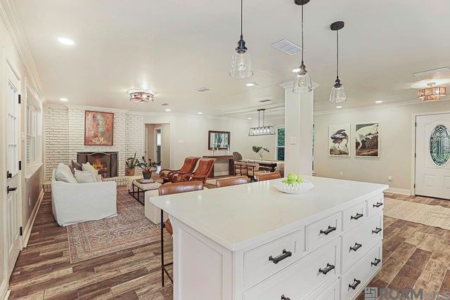 1046 Colonial Dr, Baton Rouge, LA 70806
