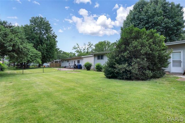 265 Falcon Drive, Florissant, MO 63031