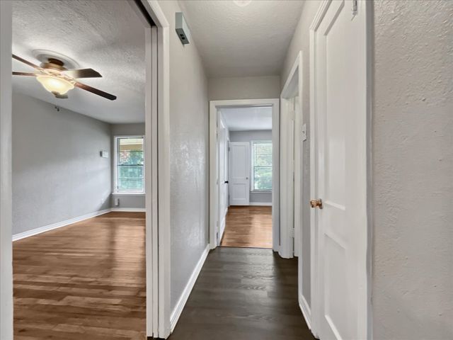 4929 Donnelly Avenue, Fort Worth, TX 76107