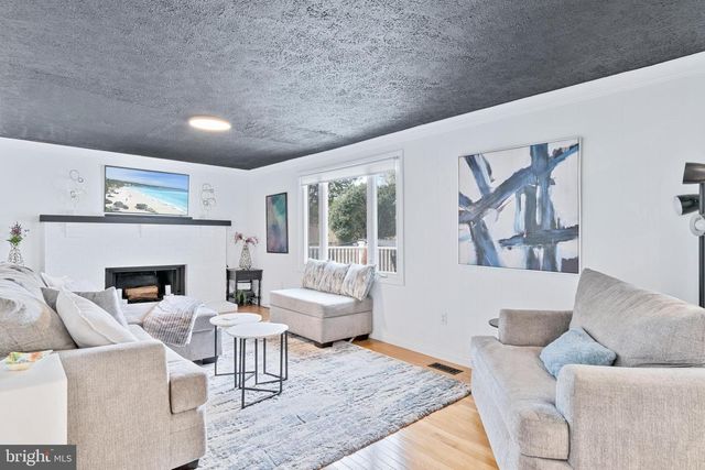 17420 TAUNTON DR, Gaithersburg, MD 20877