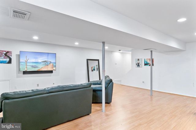 17420 TAUNTON DR, Gaithersburg, MD 20877