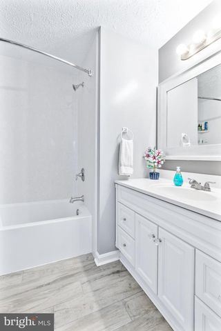 17420 TAUNTON DR, Gaithersburg, MD 20877