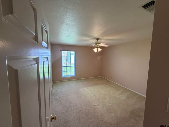 1311 Larkspur, Tyler, TX 75703