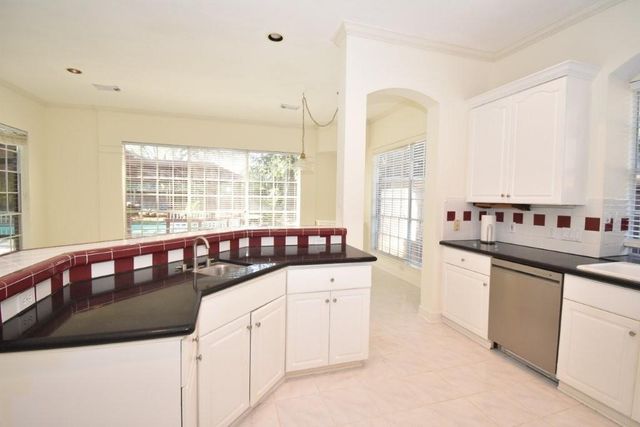 16 Treverstone Court, Sugar Land, TX 77479