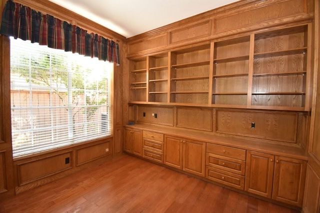 16 Treverstone Court, Sugar Land, TX 77479