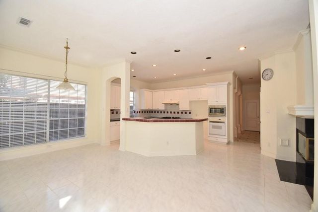 16 Treverstone Court, Sugar Land, TX 77479