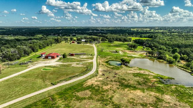 670 Loggins Trail, Poolville, TX 76487