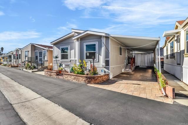 168 Roadrunner Lane, Oceanside, CA 92057