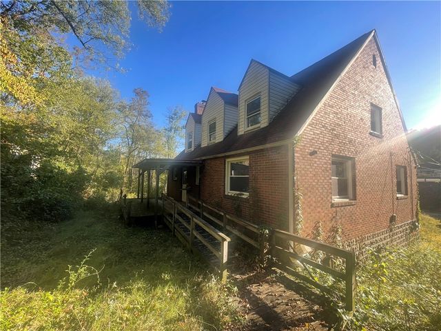 102 Turnbull Ln, Perry Twp, PA 15492