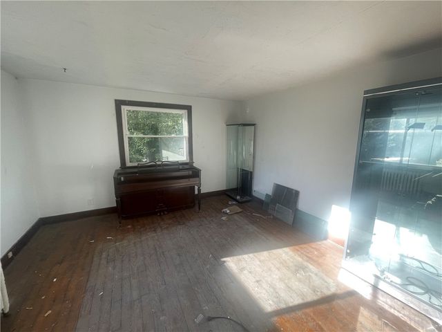 102 Turnbull Ln, Perry Twp, PA 15492