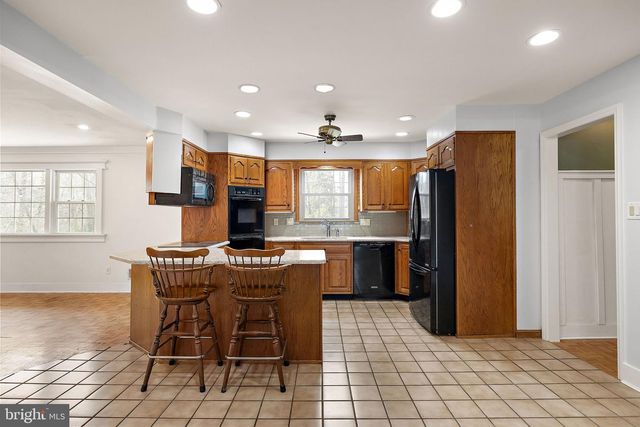 13 CRENSHAW DR, Wilmington, DE 19810