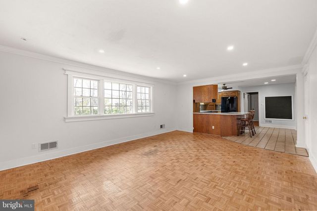 13 CRENSHAW DR, Wilmington, DE 19810