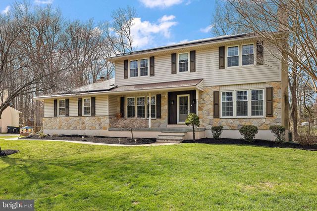 13 CRENSHAW DR, Wilmington, DE 19810