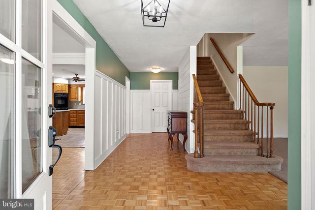 13 CRENSHAW DR, Wilmington, DE 19810