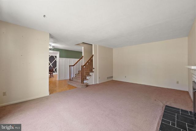 13 CRENSHAW DR, Wilmington, DE 19810