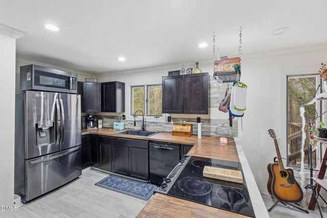 6948 Three Bridges Circle, Raleigh, NC 27613