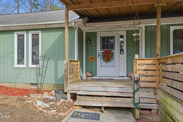 6948 Three Bridges Circle, Raleigh, NC 27613