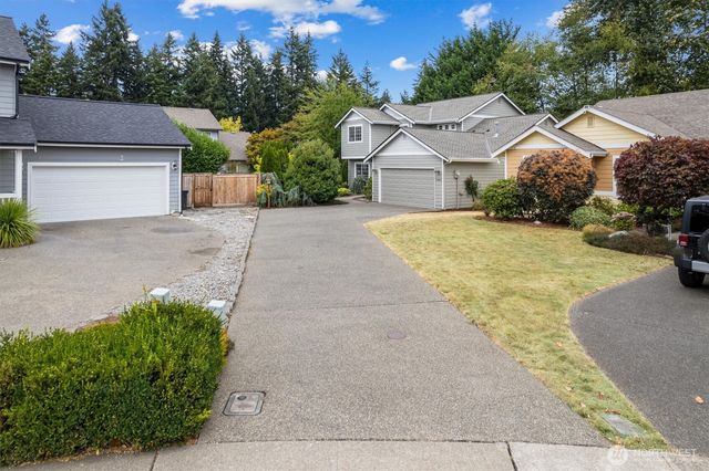16801 129th Avenue E, Puyallup, WA 98374