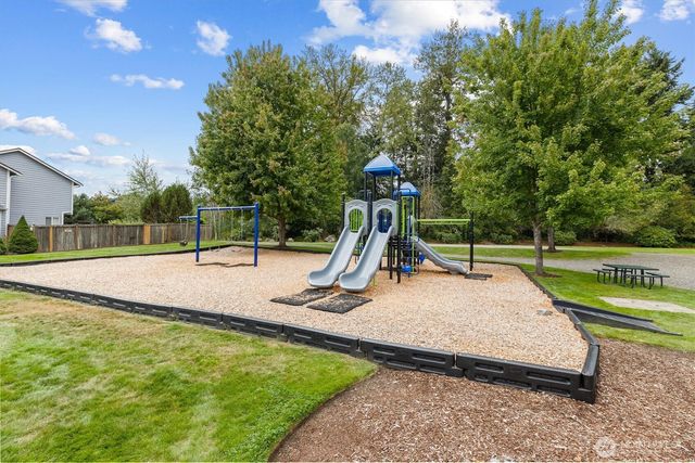 16801 129th Avenue E, Puyallup, WA 98374